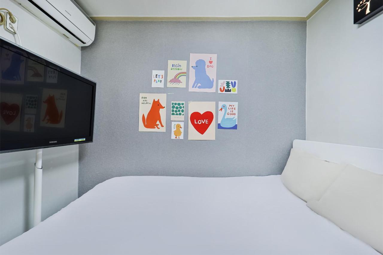 #hongdae 20min #gangnam 18min #sillim 3min #freeparking #airport Bus 5min Casa de hóspedes *