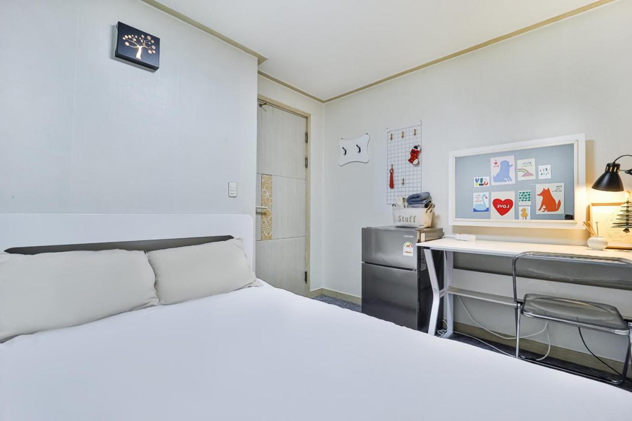 Casa de hóspedes #hongdae 20min #gangnam 18min #sillim 3min #freeparking #airport Bus 5min *