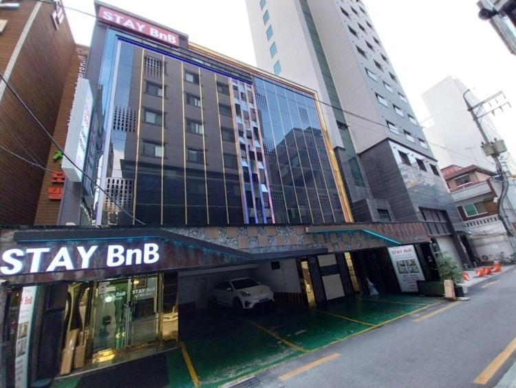 #hongdae 20min #gangnam 18min #sillim 3min #freeparking #airport Bus 5min Casa de hóspedes Seul